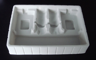 Plastic tray